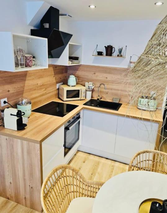 모레 Refuge Boheme Au Coeur Du Jura 아파트 외부 사진